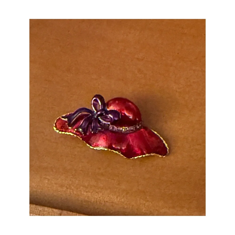 Vintage Red Hat Society Enamel Brooch Purple Bow Rhinestone Gold Tone Pin